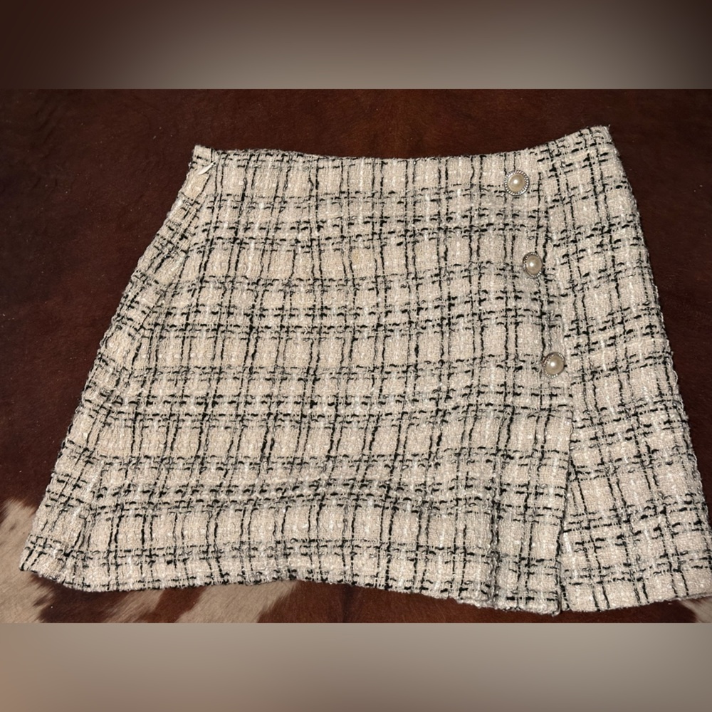 Chic Plaid Skirt with Button Detail